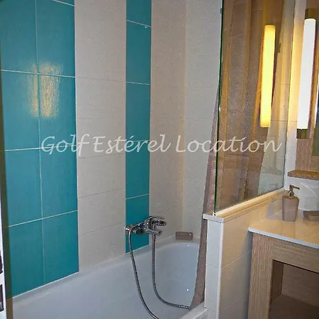 Golf Esterel Location *